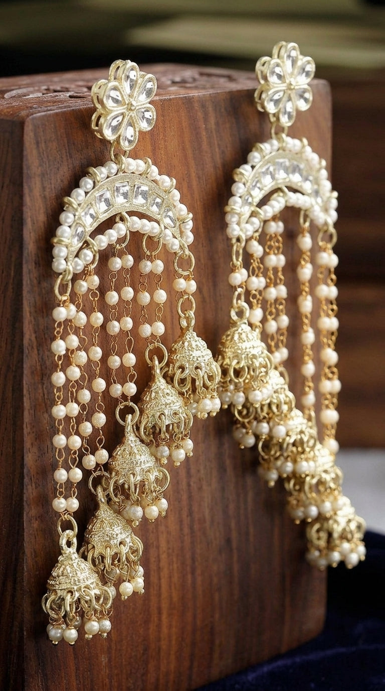 Gold Earrings with Pearls